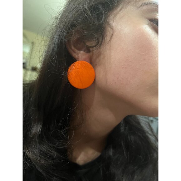 Orange stud earrings plastic orange round earrings circle earrings studs pierced - Picture 5 of 8